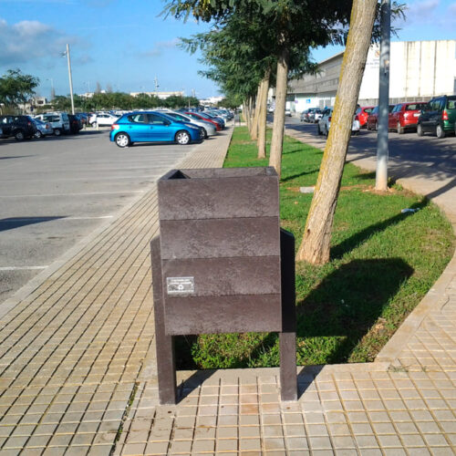 Papelera clas dos pies ecológica de plástico reciclado